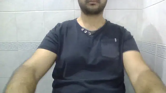 Snapshot of sci69 chatting on 11/08/25, 03:45 sci69 online show from 11/08/25, 03:45