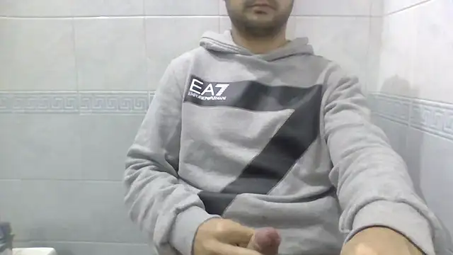 Snapshot of sci69 chatting on 11/14/25, 04:49 sci69 online show from 11/14/25, 04:49