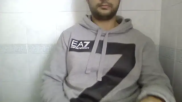 Snapshot of sci69 chatting on 11/17/25, 02:23 sci69 online show from 11/17/25, 02:23