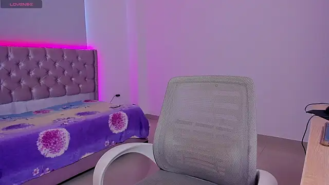 beiby glow online show from 10/19/25, 01:23