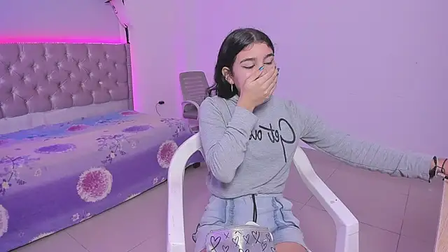 beiby glow online show from 11/07/25, 12:49