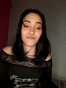 Snapshot of JulieGoth chatting on 10/20/25, 02:23 JulieGoth online show from 10/20/25, 02:23