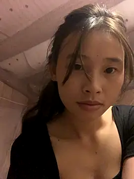 Han-han123 online show from 10/21/25, 09:04