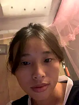 Han-han123 online show from 10/30/25, 08:53