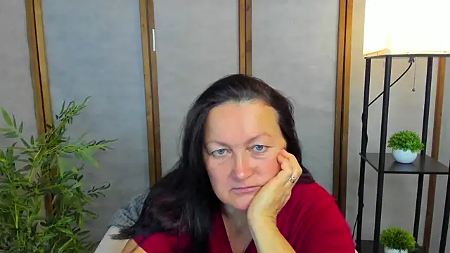 Snapshot of hottyannaa chatting on 10/14/25, 02:34 hottyannaa online show from 10/14/25, 02:34