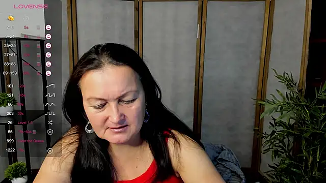 Snapshot of hottyannaa chatting on 10/22/25, 02:23 hottyannaa online show from 10/22/25, 02:23