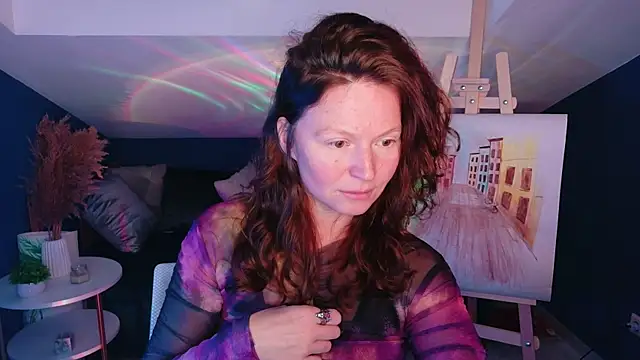 AuroraBorealis   online show from 10/17/25, 07:00