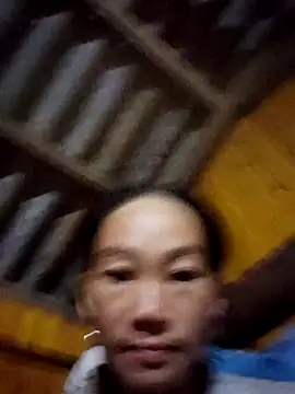 gio-thu online show from 10/12/25, 01:43