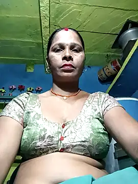 Snapshot of Rt_shreya chatting on 10/15/25, 03:23 Rt shreya online show from 10/15/25, 03:23