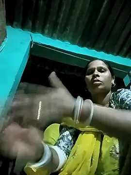 Snapshot of Rt_shreya chatting on 11/05/25, 01:00 Rt shreya online show from 11/05/25, 01:00