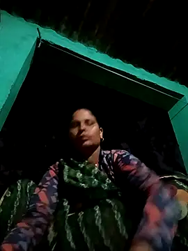 Snapshot of Rt_shreya chatting on 11/08/25, 12:38 Rt shreya online show from 11/08/25, 12:38