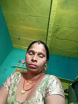 Snapshot of Rt_shreya chatting on 11/12/25, 09:21 Rt shreya online show from 11/12/25, 09:21