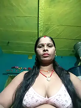 Snapshot of Rt_shreya chatting on 11/15/25, 02:24 Rt shreya online show from 11/15/25, 02:24