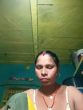 Snapshot of Rt_shreya chatting on 11/16/25, 07:14 Rt shreya online show from 11/16/25, 07:14