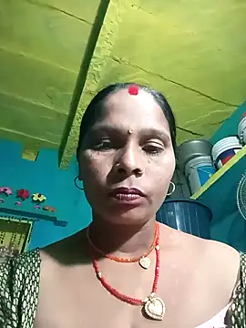 Snapshot of Rt_shreya chatting on 11/19/25, 04:51 Rt shreya online show from 11/19/25, 04:51