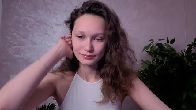 Snapshot of VeronaQueenn chatting on 10/09/25, 09:07 VeronaQueenn online show from 10/09/25, 09:07