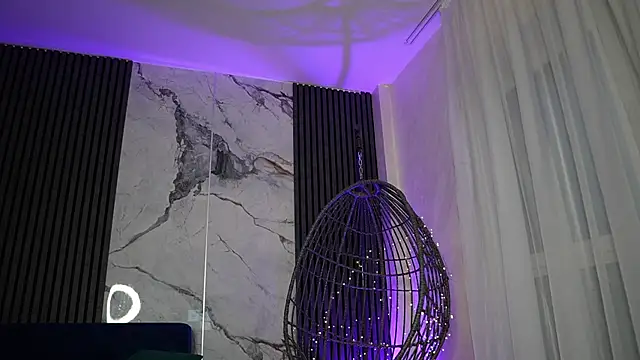 RachelRavee online show from 11/19/25, 05:07