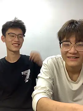 KK-cuteboy online show from 10/11/25, 12:36