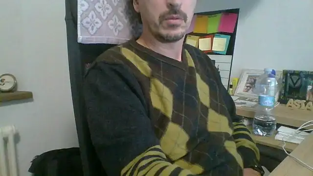 Snapshot of Kawayleo chatting on 11/16/25, 10:59 Kawayleo online show from 11/16/25, 10:59