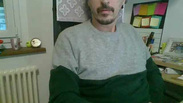 Snapshot of Kawayleo chatting on 11/23/25, 11:59 Kawayleo online show from 11/23/25, 11:59