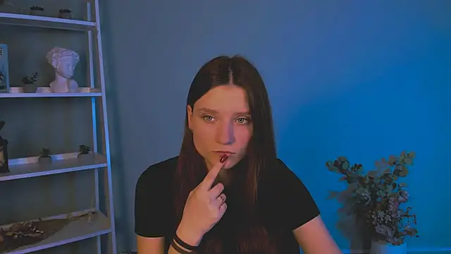 dana sweet   online show from 11/25/25, 07:47