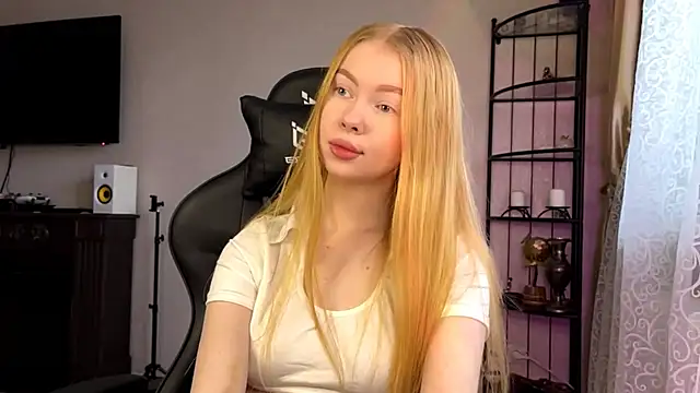 RaguelNicksons online show from 11/21/25, 06:12