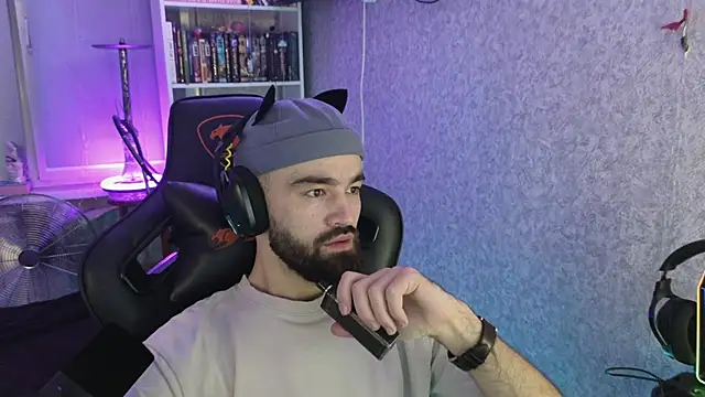 Nik Namee online show from 10/10/25, 03:55