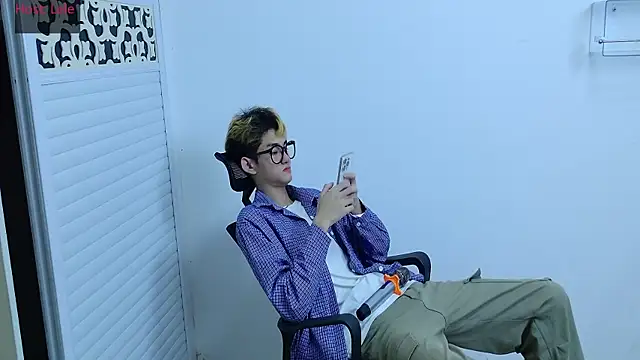 sexyboy-lele online show from 10/12/25, 11:42