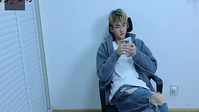 sexyboy-lele online show from 10/16/25, 12:28