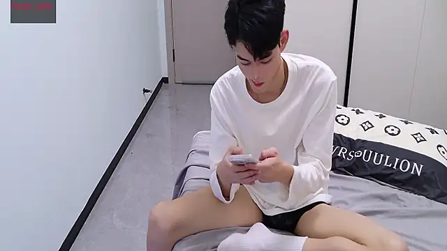 sexyboy-lele online show from 11/14/25, 01:10