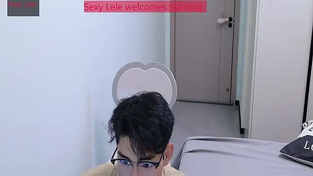 sexyboy-lele online show from 11/21/25, 09:52