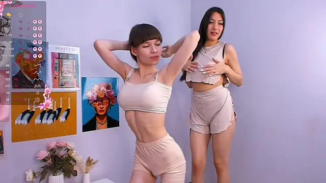 Snapshot of PearlMystic chatting on 10/14/25, 07:09 PearlMystic online show from 10/14/25, 07:09