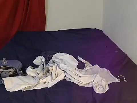 BabeLulu online show from 11/04/25, 07:02