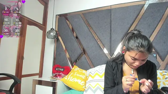 KimiAnal online show from 10/11/25, 12:58