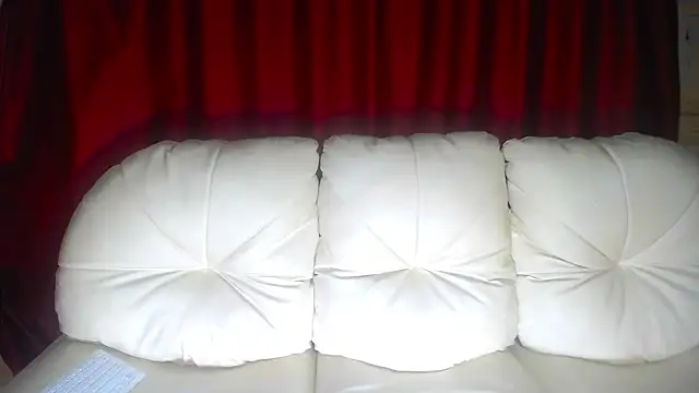 Snapshot of Esmeraldita782 chatting on 10/09/25, 04:54 Esmeraldita782 online show from 10/09/25, 04:54
