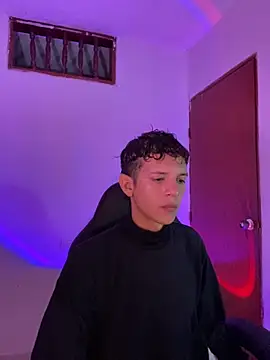 Snapshot of tylernova chatting on 11/07/25, 03:39 tylernova online show from 11/07/25, 03:39