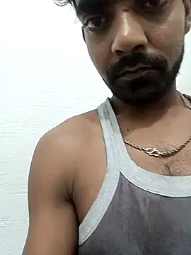 Snapshot of ShowedWringer chatting on 10/27/25, 06:12 ShowedWringer online show from 10/27/25, 06:12