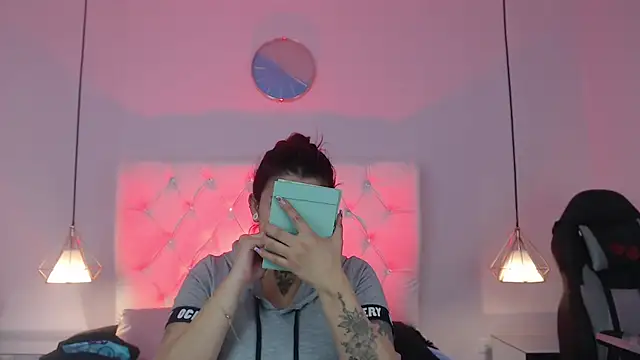 Snapshot of Bubbiecherry chatting on 11/06/25, 07:37 Bubbiecherry online show from 11/06/25, 07:37