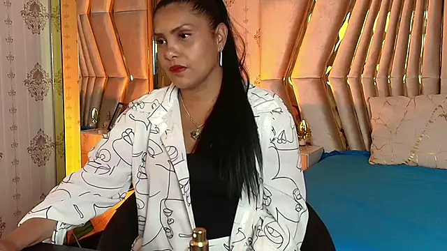 Snapshot of Barbbara_sweett chatting on 10/18/25, 07:47 Barbbara sweett online show from 10/18/25, 07:47