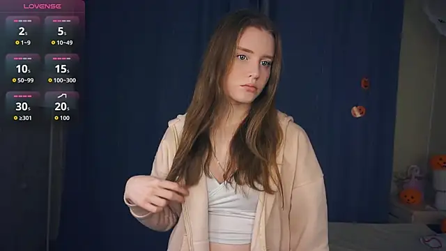 Snapshot of SunRinglein chatting on 11/08/25, 06:18 SunRinglein online show from 11/08/25, 06:18