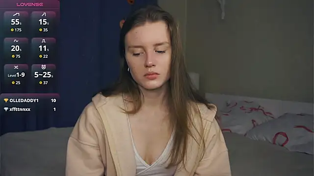 Snapshot of SunRinglein chatting on 11/14/25, 07:23 SunRinglein online show from 11/14/25, 07:23