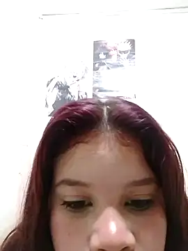Snapshot of Redheadqueen chatting on 10/11/25, 04:22 Redheadqueen online show from 10/11/25, 04:22