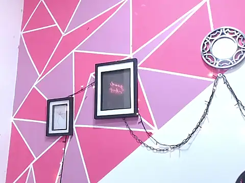 Snapshot of Tifany_Adams chatting on 10/17/25, 08:00 Tifany Adams online show from 10/17/25, 08:00