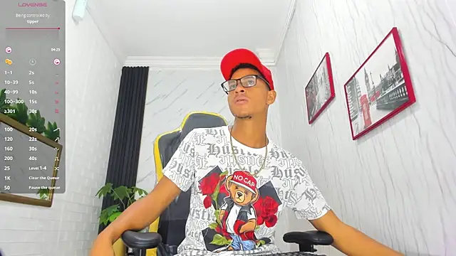 Snapshot of Yeps_pluss chatting on 11/18/25, 07:40 Yeps pluss online show from 11/18/25, 07:40