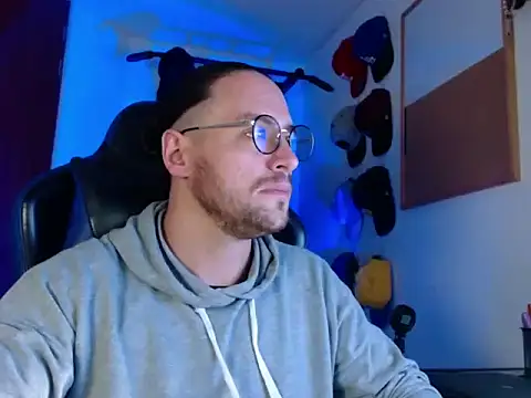 kurt xx online show from 11/19/25, 02:39