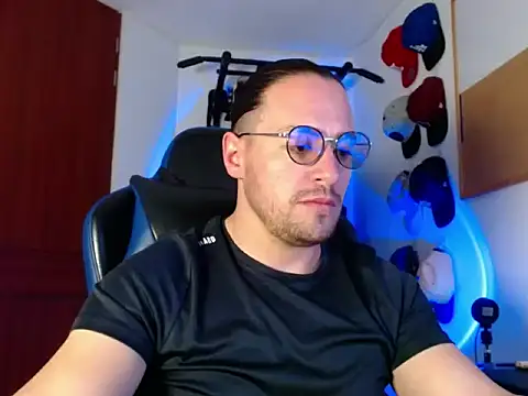 kurt xx online show from 11/24/25, 03:34