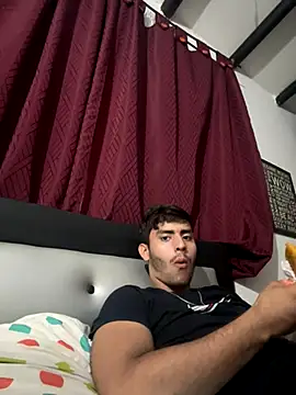 Juandmc1706 online show from 11/02/25, 01:52