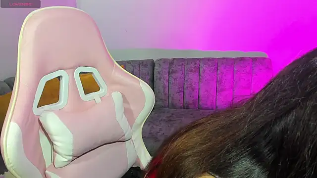 Angel a- online show from 10/21/25, 08:42