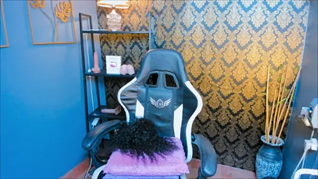 Snapshot of Alicia_Morei chatting on 11/23/25, 03:01 Alicia Morei online show from 11/23/25, 03:01