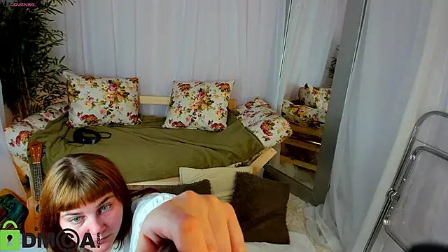 Rene Shine online show from 10/18/25, 09:21